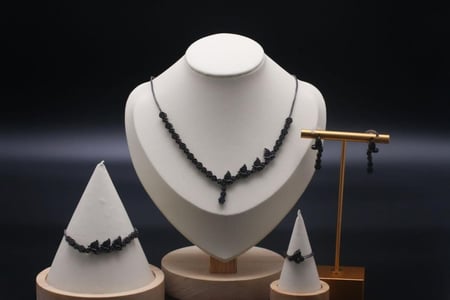 طقم سهره زركون لون اسود - متجر جوهرتش