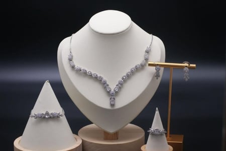 طقم سهره زركون لون فضي - متجر جوهرتش