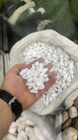 حجر زينة نهري ابيض مطفي صغير 10 كيلو