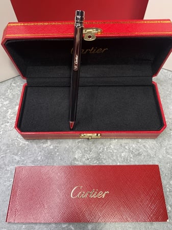 أسود وسلڤر قلم نحيف2