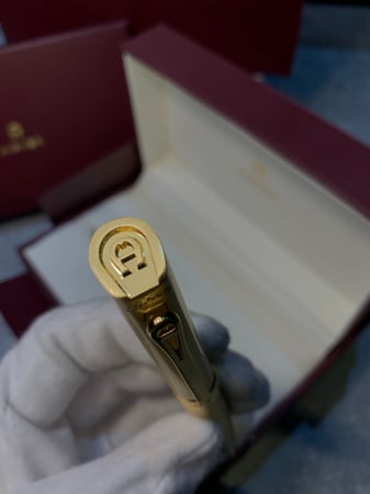 قلم أقنر ذهبي6