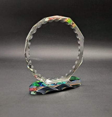 درع كريستال دائري ملون