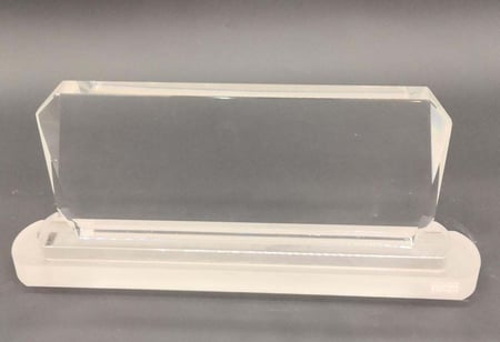 لوحة مكتبية كريستال