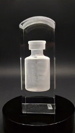 مجسم كريستال محفور بتقنية ثلاثي الابعاد