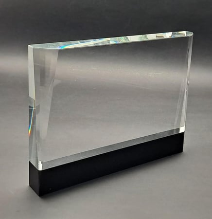 بلوك كريستال قاعدة أسود