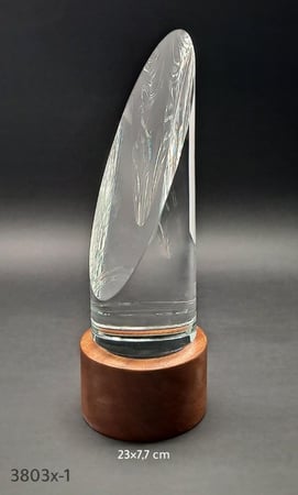 درع كريستال قاعدة خشب