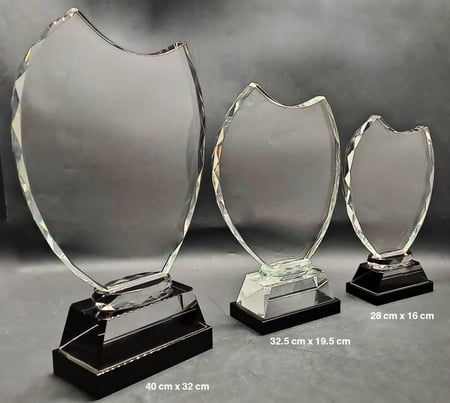 درع كريستال هلال