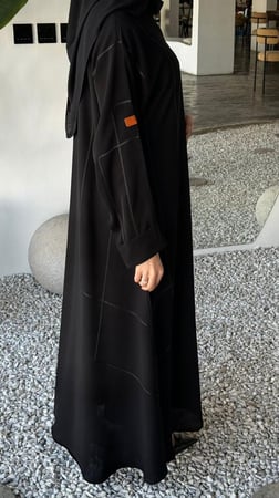 عبايه فخمه + طرحه + نقاب