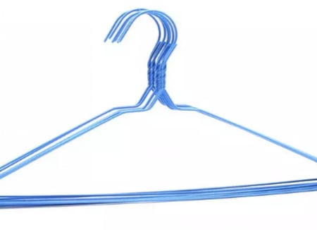 علاقات ملابس حديد