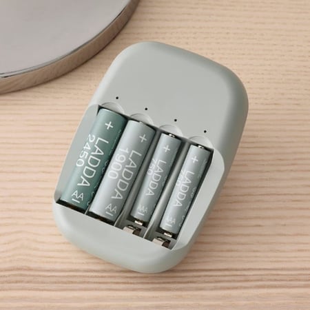 ايكيا | شاحن بطاريات صغيرة وكبيرة IKEA | STENKOL | AA AAA Battery Charger
