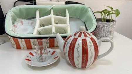 طقم الشاي التراثي  الكويتي الأحمر - ابو نقطة