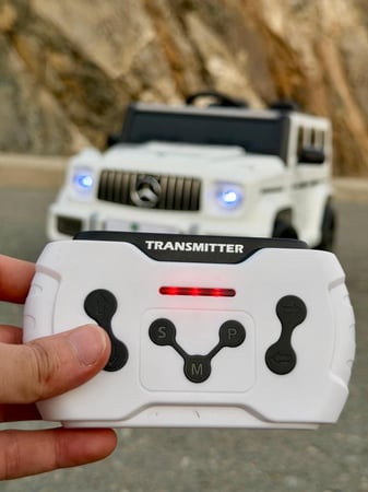 سيارة جي كلاس الفاخرة