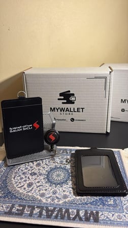 حامل بطايق- جلد  طولي -حسب الطلب