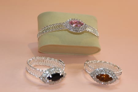 اساور زركون