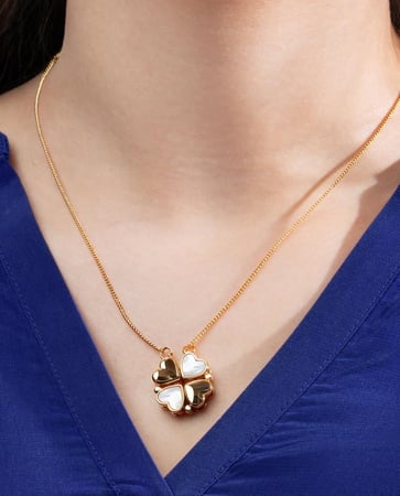 هدية حب سلسال غرام على الرقبة بلمسة راقية