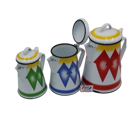 دلة  غضار تراثية – من روح التراث العربي: تصاميم أصيلة بثلاثة أحجام تناسب احتياجاتك