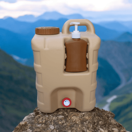 جركل ماء للرحلات مع علبة صابون سائل مميزة 20 لتر