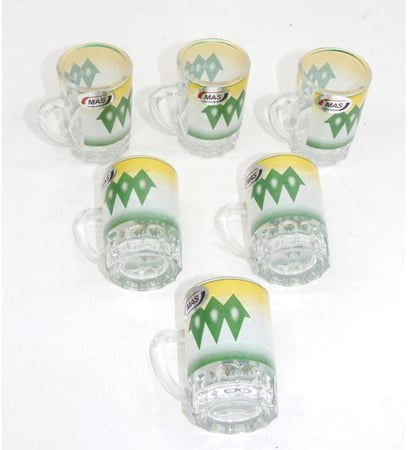 علبة 6 بيالة شاي غضار