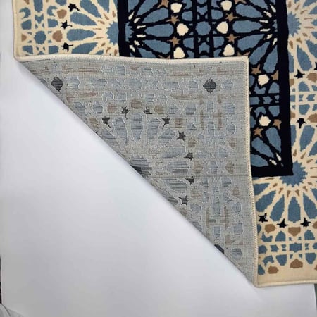 سَكينة – سجادة صلاة محراب الروضة الشريفة (أزرق ملكي)