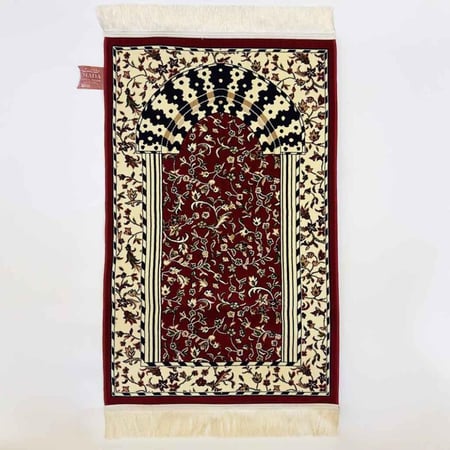 رَوْح – سجادة صلاة فاخرة تحاكي تصميم مسجد قباء (أحمر ملكي)