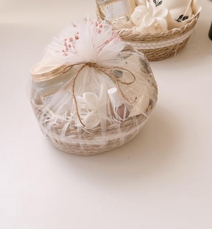 سلة زهرة التوليب