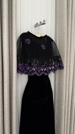 فستان سهرة جوخ مع كلفة