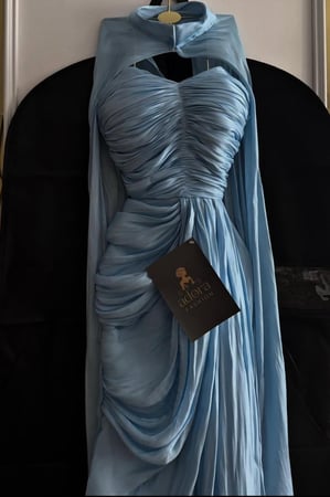 فستان سهرة سماوي كسر