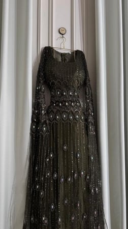 فستان سهرة تطريز كامل