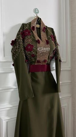 فستان ناعم ورد بارز