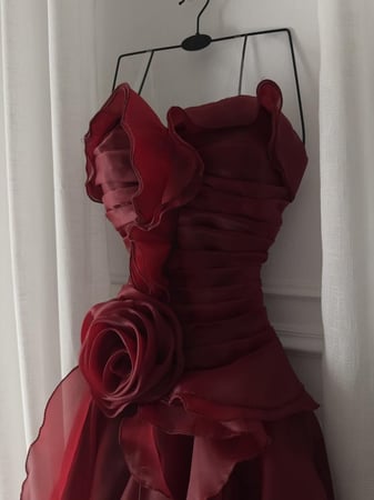 فستان سهره عودي ورد بارز