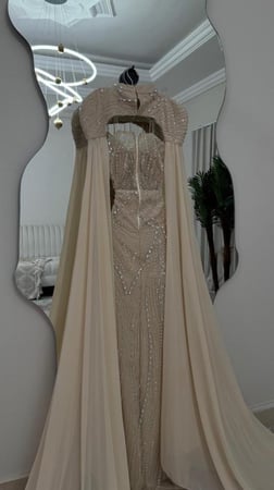 فستان سهرة بيج انيق