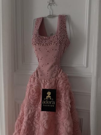 فستات مورد بينكي