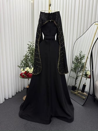 فستان سهرة اسود ملكي