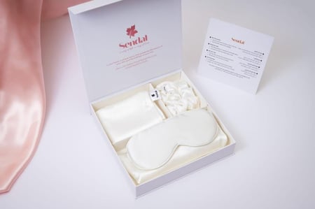 مجموعة حرير السندال - أوف وايت