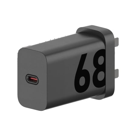 شاحن جداري موتورلا بقوة 68 واط بمنفذ تايب سي مع كيبل - أسود - مستعمل