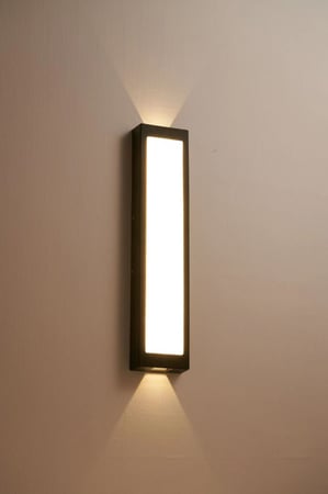 إنارة حائط خارجية مزدوجة 30 واط – إضاءة صفراء دافئة