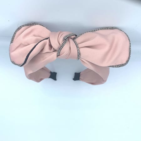 طوق شعر نسائي