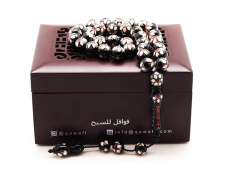 قوافل سبحة خشب كوك مشغول بالفضة و صدف و مرجان KW0049