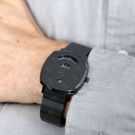 ساعة قوتشي رجالي