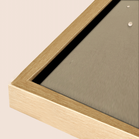 لوحة جبسية جدارية بتصميم مركزي مشع، حيث تنطلق نقاط بيضاء لؤلؤية بارزة.