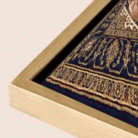 لوحة تُجسّد الجمل كرمزٍ للأصالة والصبر