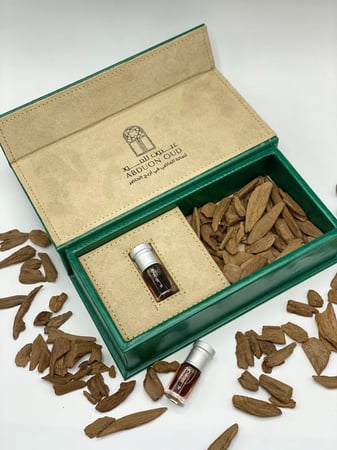 مجموعة الكمبودي الفاخر وخشب الأصقون الطبيعي