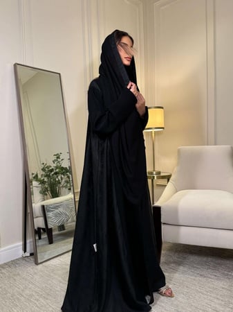 عباية كريب ملكي