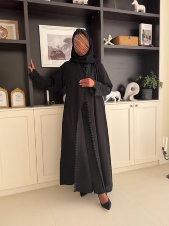 عباية سوداء كريب