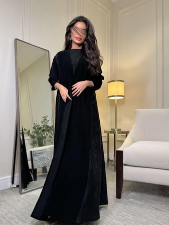 عباية كريب ملكي