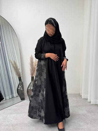 عبايه كلوش كريب