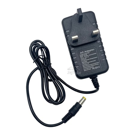 محول جهد  من 220 الى  12 فولت .