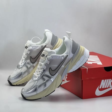 Nike V2K
