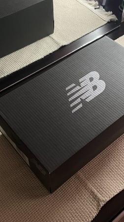 New Balance  9060