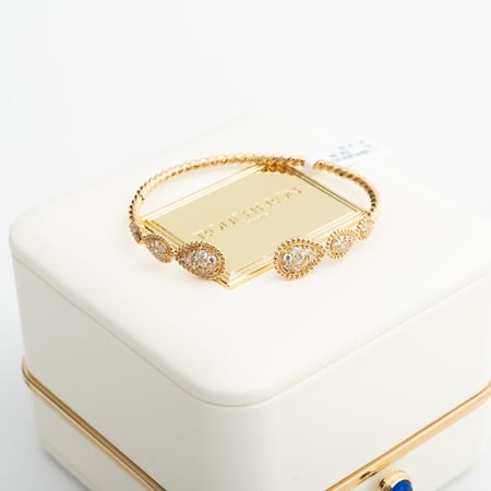 اسواره ذهب تصميم عالمي